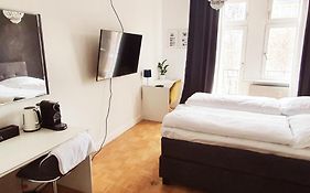 Sonniges Zimmer Mit Balkon Im Herzen Mannheims